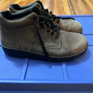 Ladies Finn Comfort German made shoes, EU size 41, US 9.5